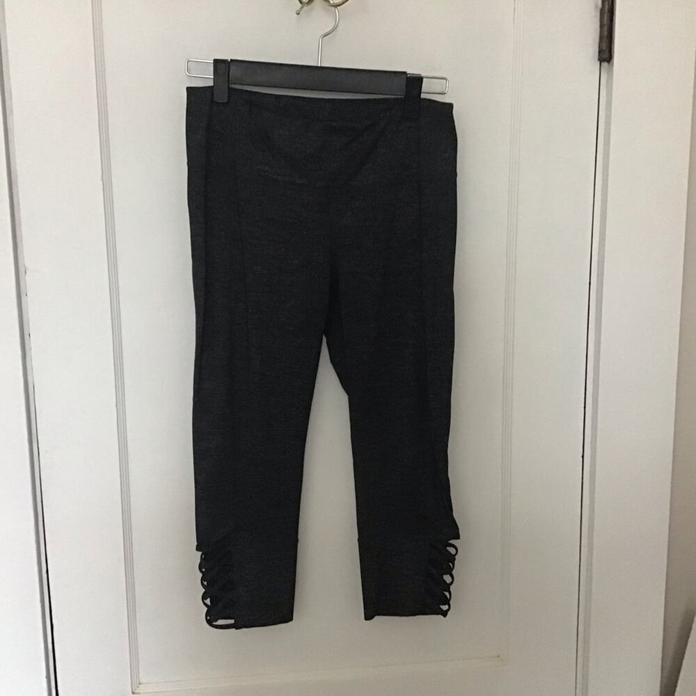 Athleta Crop Gray & Black space dye caged leg leggings Medium